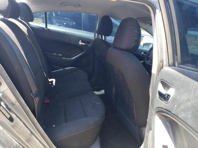 KNAFK4A61F5315963 KIA FORTE LX