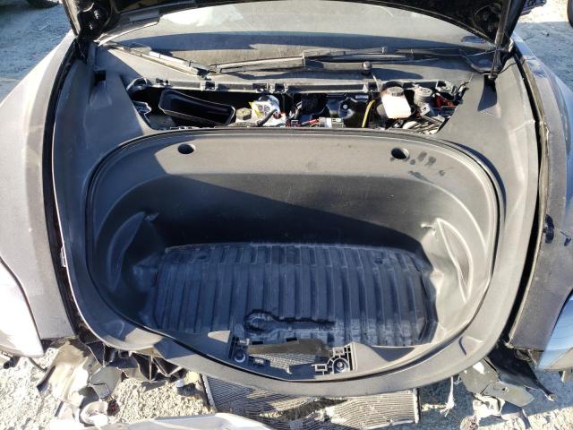 5YJ3E1EA3PF438951 Tesla MODEL 3