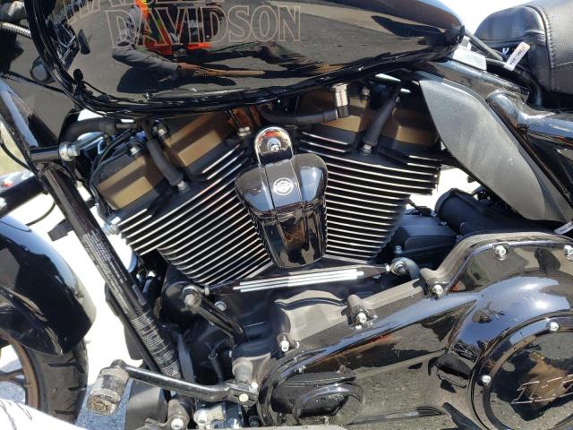 2022 HARLEY-DAVIDSON FLHXST - 1HD1ABL18NB626892