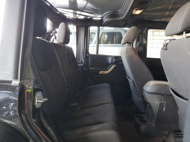 1C4HJWEG1HL728218 Jeep Wrangler Unlimited Sahara