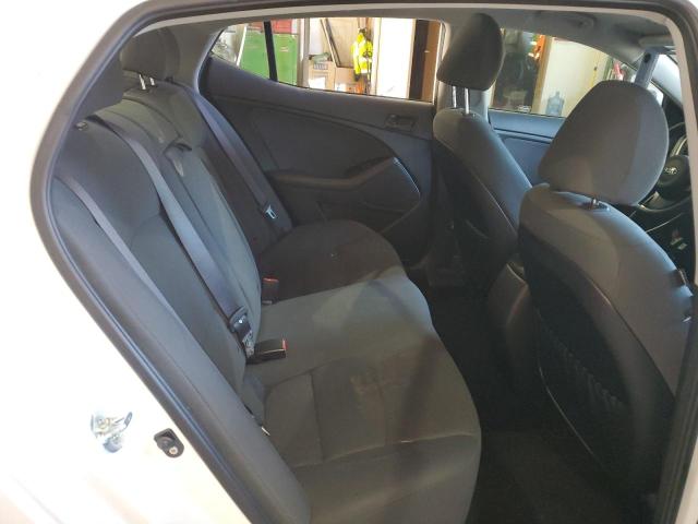 KNAGM4A72F5657056 KIA Optima Lx