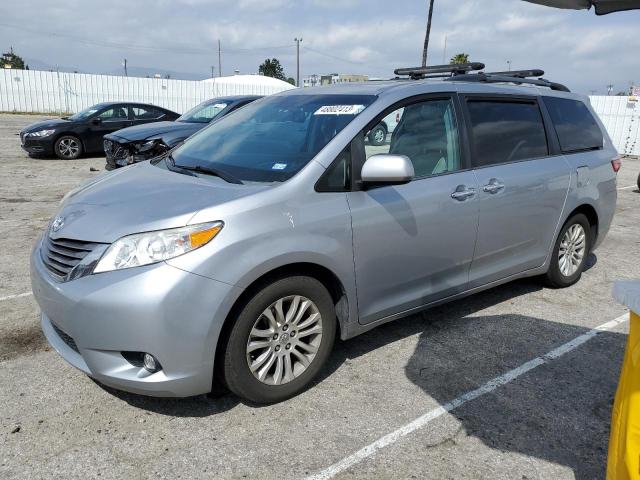 5TDYK3DC1FS595921 2015 TOYOTA SIENNA - Image 1