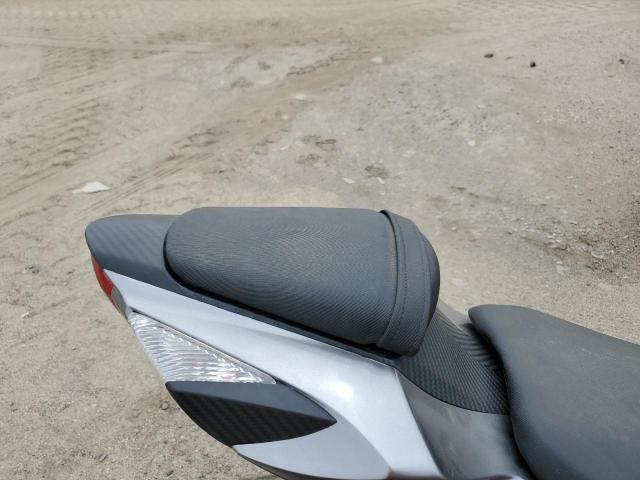 2012 SUZUKI GSX750 - JS1GR7MA9C2100245