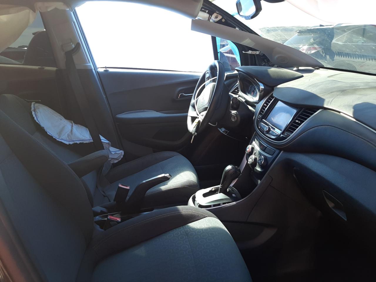 3GNCJKSB9LL214651 CHEVROLET TRAX 2020
