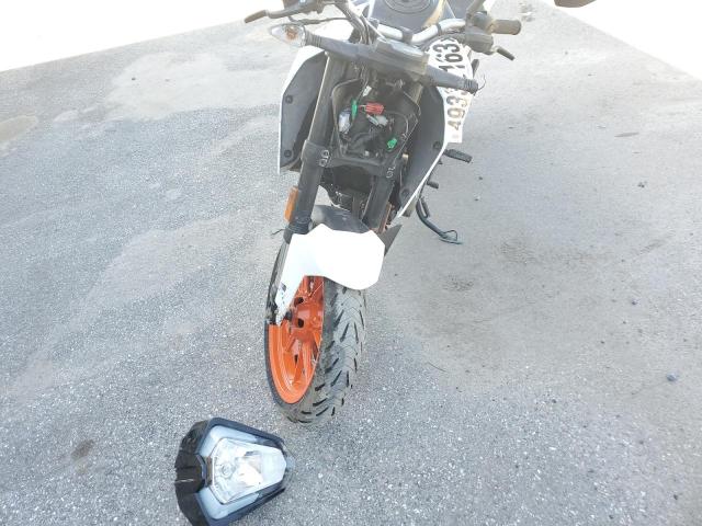2022 KTM 200 DUKE MD2JPC407NC035002