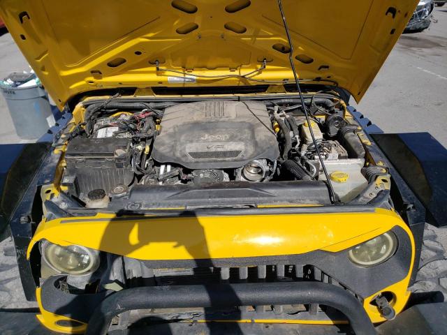 1C4BJWDG9FL670914 Jeep Wrangler Unlimited Sport