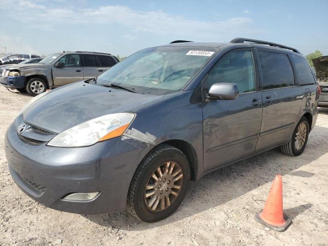 2010 Toyota Sienna XLE