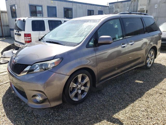 2014 Toyota Sienna 