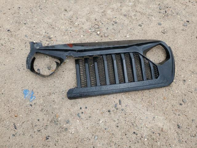1C4HJXDG2JW273228 Jeep Wrangler Unlimited Sport