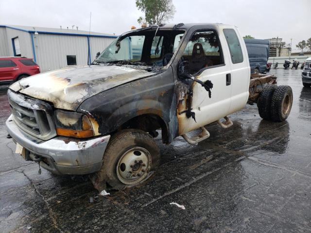 Salvage Trucks for parts for sale at auction: 1999 Ford F350 Super Duty