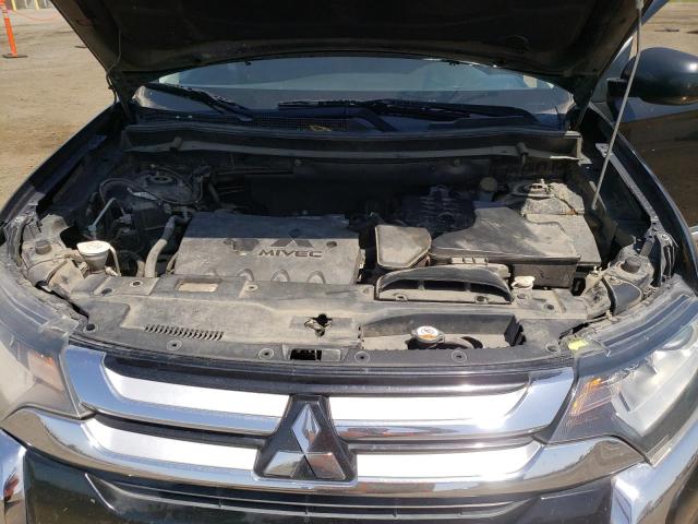 JA4AD2A36GZ038572 Mitsubishi Outlander Es