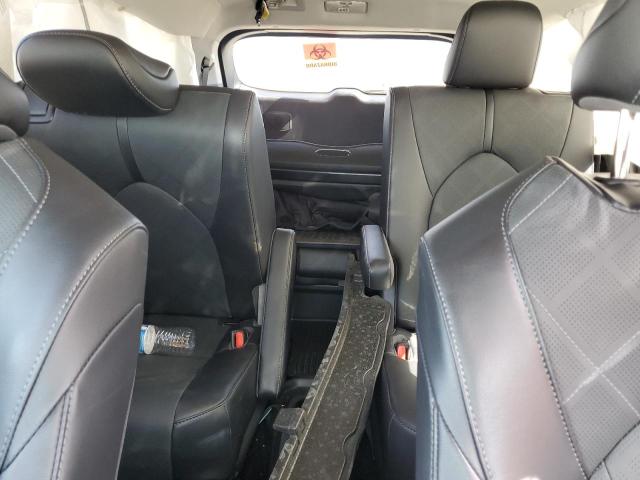 5TDFZRAH2NS129497 Toyota Highlander Platinum