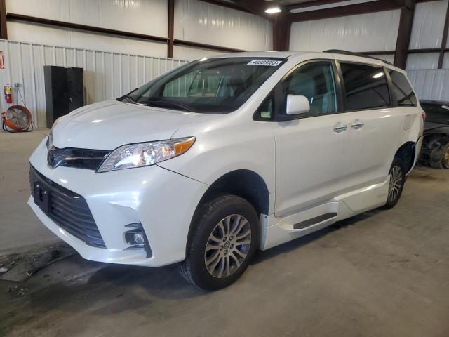 2019 Toyota Sienna XLE