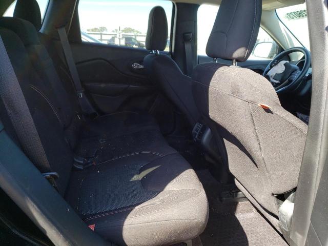 1C4PJMCS1HW512424 Jeep Cherokee Latitude