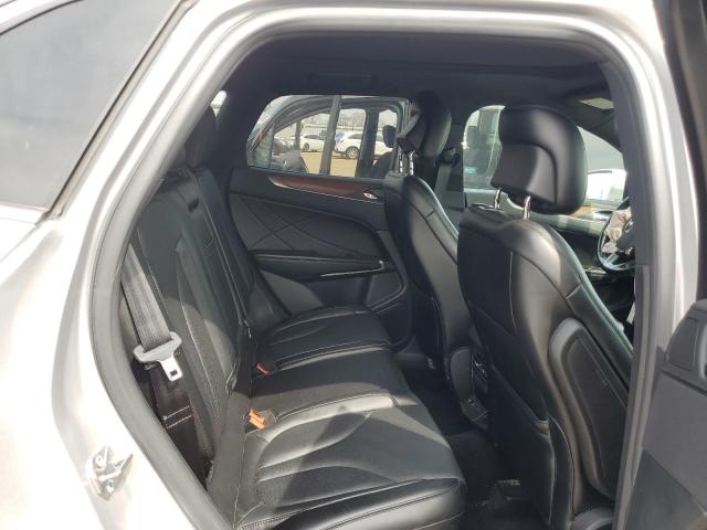 5LMCJ3D95HUL33022 Lincoln Mkc Reserve