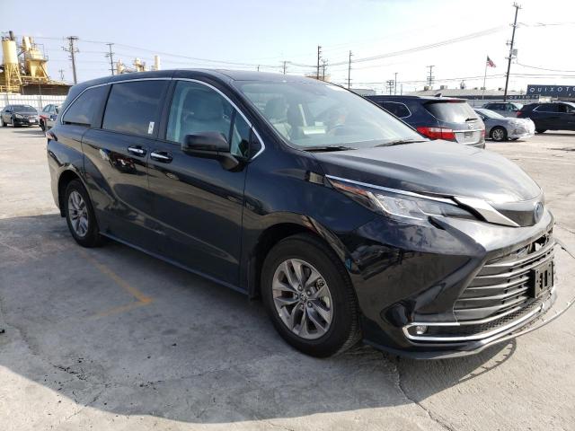 5TDYRKEC3NS123576 Toyota SIENNA XLE