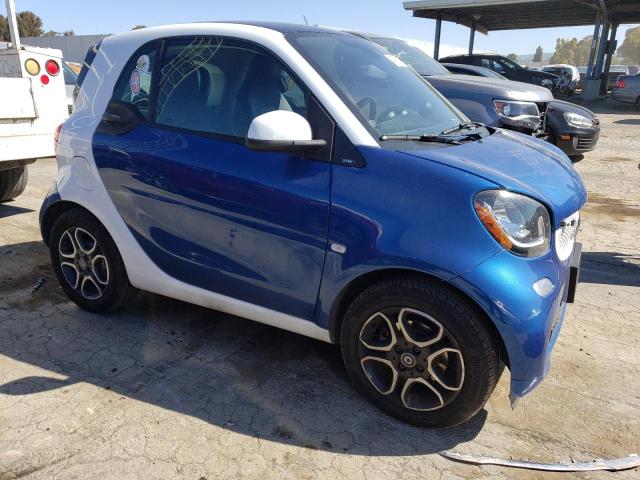 VIN WMEFJ5DA2GK047604 2016 Smart Fortwo no.4