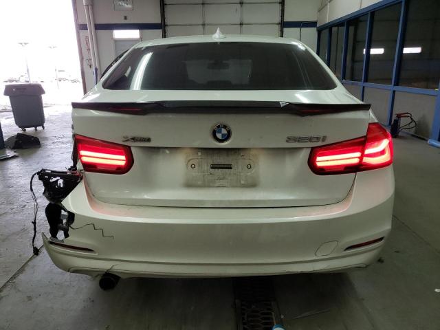 WBA8E5G54GNT94678 BMW 320 XI