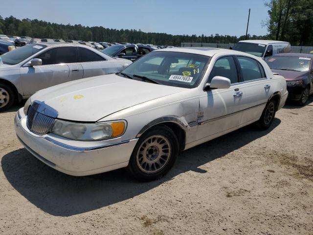 2001 Lincoln Town Car Signature