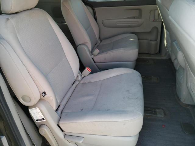 KNDMB5C18G6129432 KIA SEDONA LX