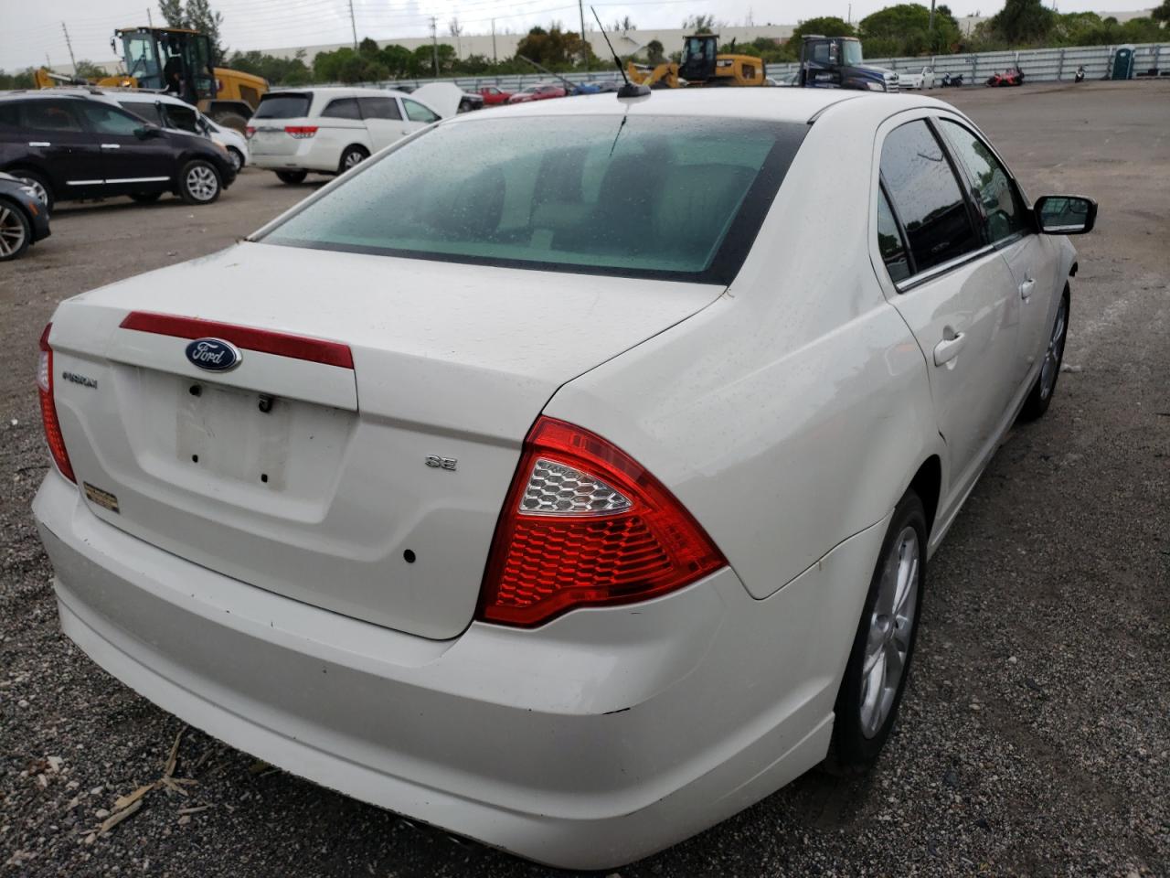 3FAHP0HA4CR250556 2012 Ford Fusion Se