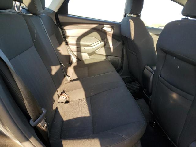 1FADP3F20FL221053 Ford FOCUS SE