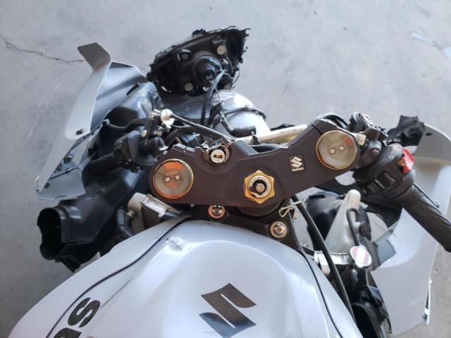 2019 SUZUKI GSX-R600 - JS1GN7FA7K7100772