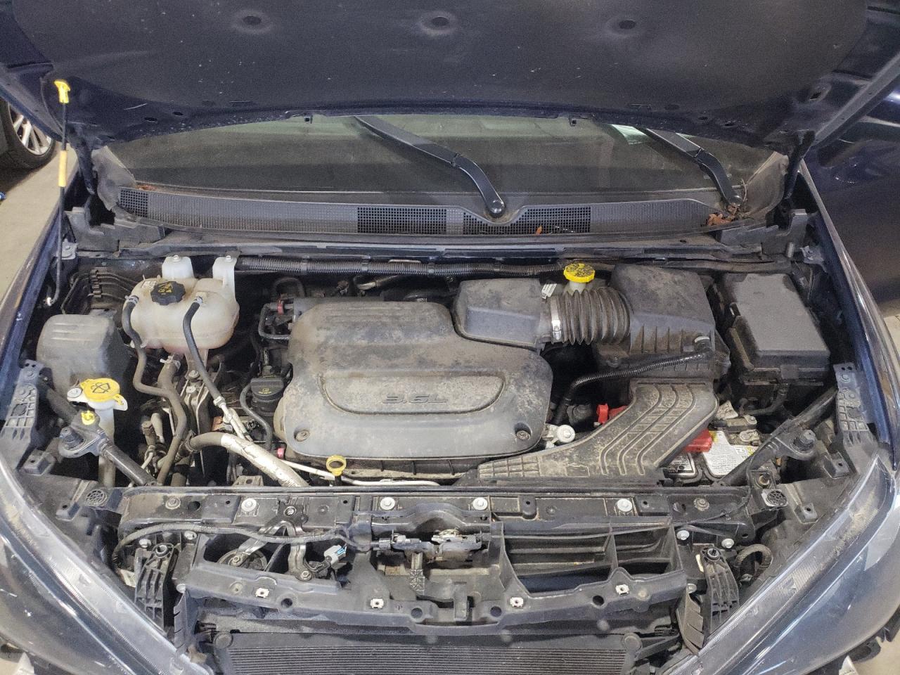 2C4RC1DG4KR566795 2019 Chrysler Pacifica Touring