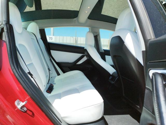 5YJ3E1EB8JF056074 Tesla MODEL 3