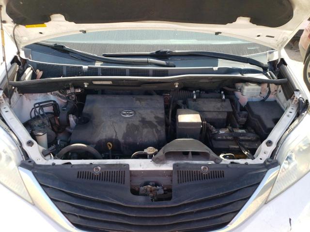 5TDKK3DC1ES500911 Toyota SIENNA LE