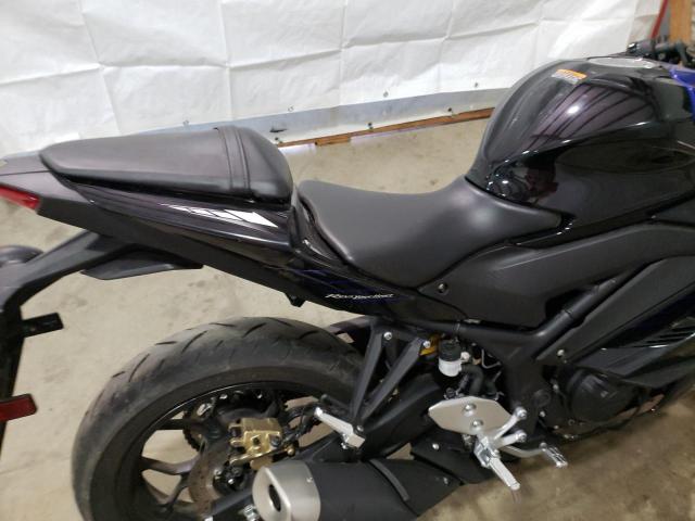 2021 YAMAHA YZFR3 A MH3RH18Y5MK005089