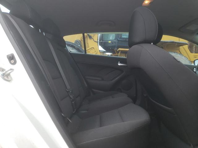 KNAFK5A82H5678556 KIA FORTE LX