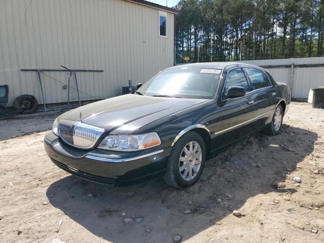 2006 Lincoln Town Car Signature Limited