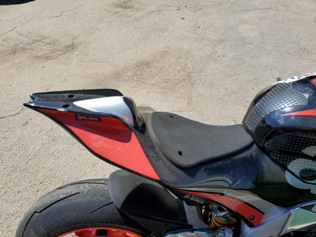 2018 APRILIA RSV4 ZD4KEU000JS001662