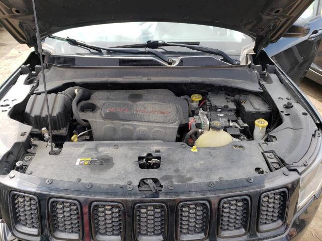 3C4NJCBB6JT408266 Jeep Compass Latitude