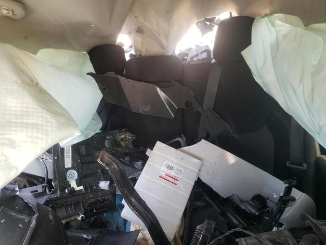 1C4PJLCB8KD307647 Jeep Cherokee Latitude