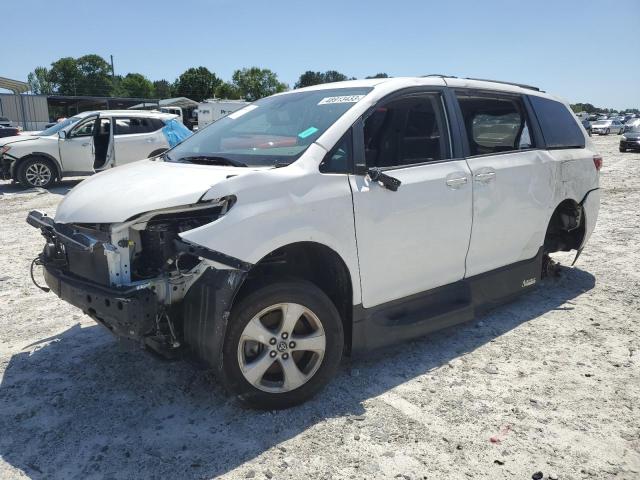 2019 Toyota Sienna LE