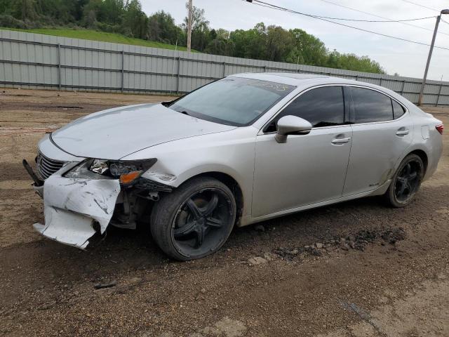 2015 Lexus ES 300h 