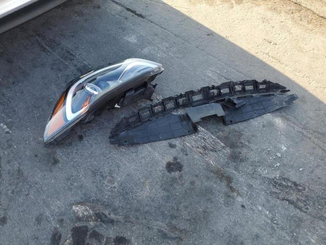 2018 HYUNDAI ELANTRA SEL KMHD84LF2JU505285