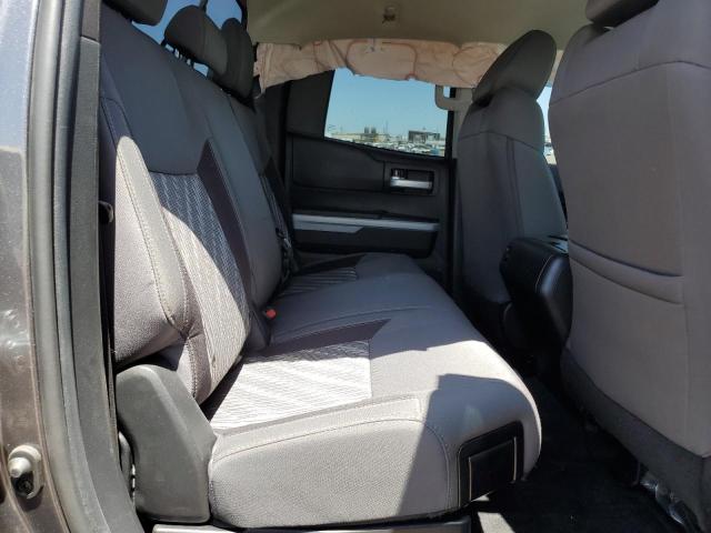 5TFUY5F19MX048942 Toyota Tundra Double Cab Sr/sr5