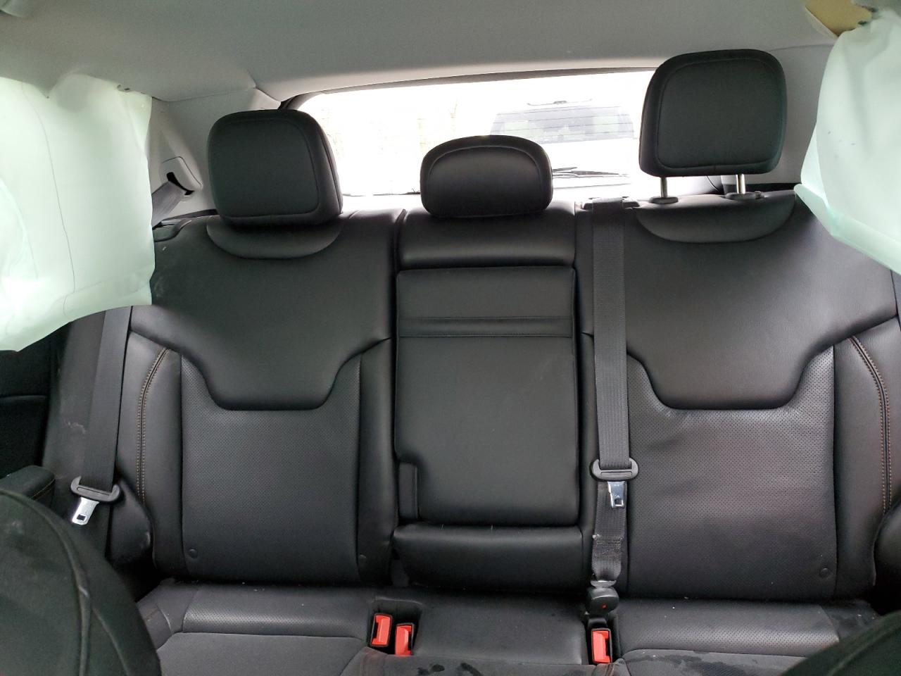 3C4NJDCB0JT186960 2018 Jeep Compass Limited