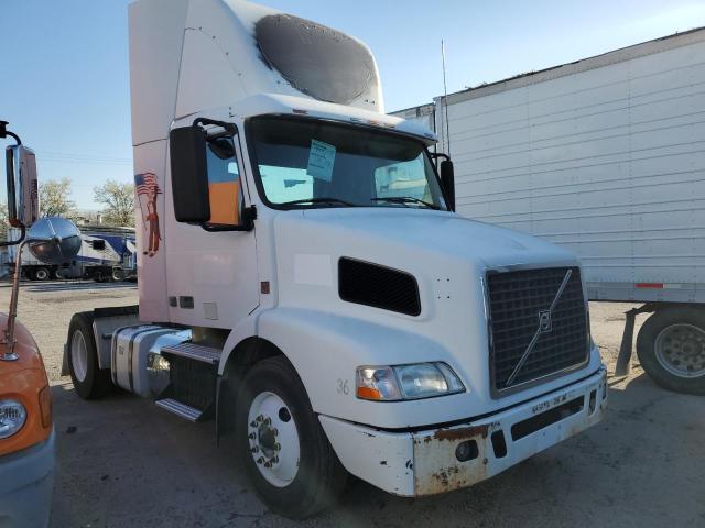 Volvo VN salvage cars for sale: 2011 Volvo VN VNM