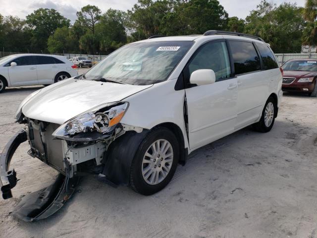 2010 Toyota Sienna XLE