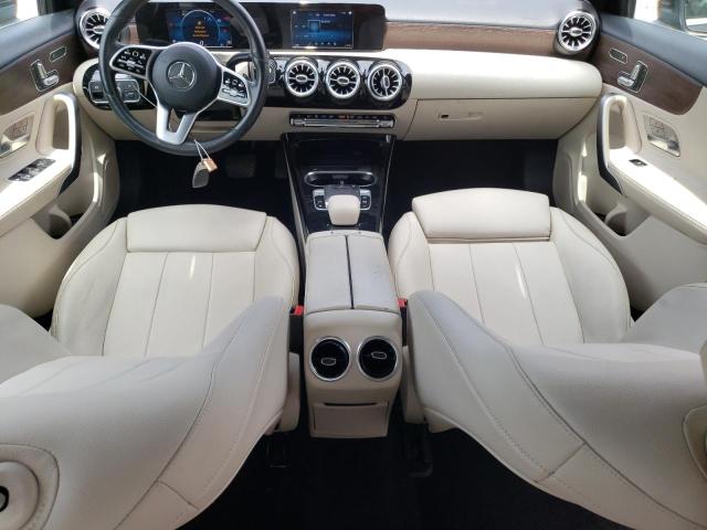 WDD3G4EB3KW010599 Mercedes-Benz A 220