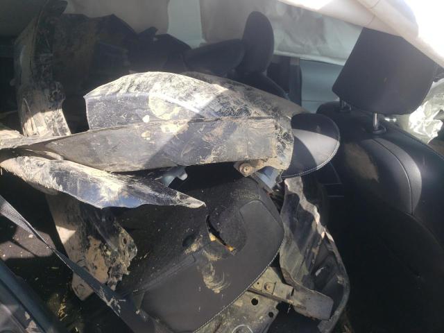 JTDKDTB36E1069847 Toyota PRIUS C
