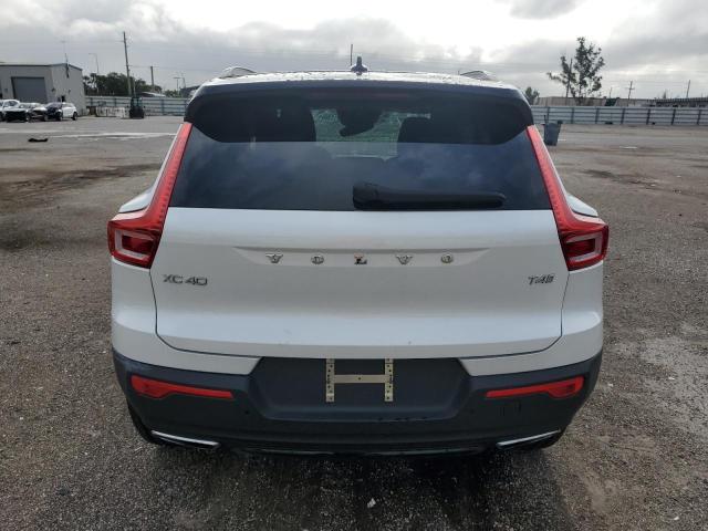 2020 VOLVO XC40 CORE - YV4AC2HM3L2171751
