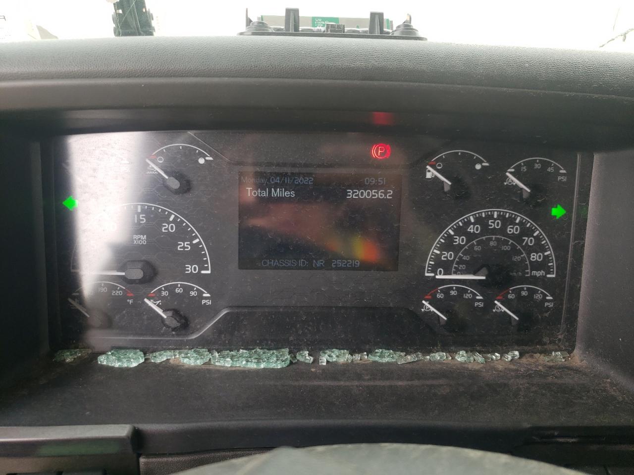 Lot #3291328158 2020 VOLVO VN VNL