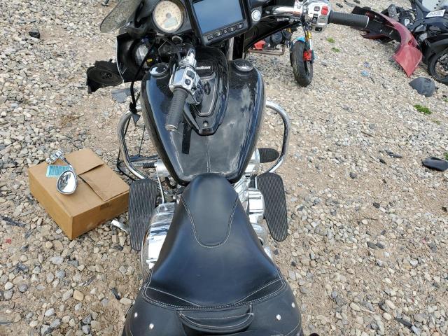 2017 INDIAN MOTORCYCLE CO. CHIEFTAIN - 56KTCNAA8H3356645