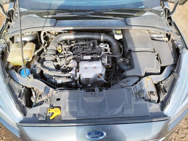 1FADP3FE8JL322828 Ford FOCUS SE