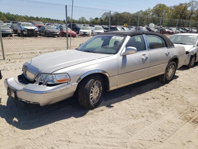 2008 Lincoln Town Car Signature Limited